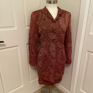 Ellen Tracy set, size 6 jacket, size 4 skirt, patterned